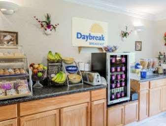 Days Inn - Oneonta Экстерьер фото